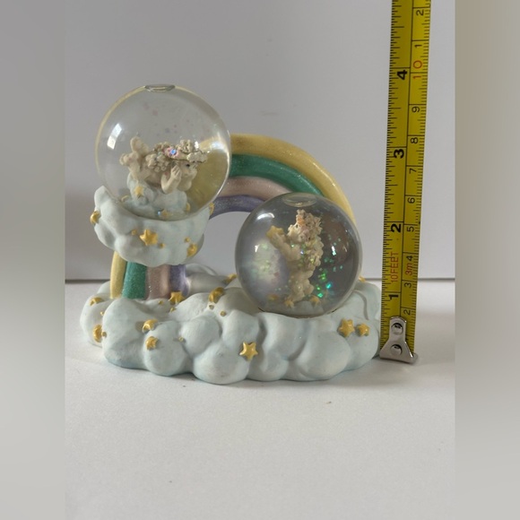 Dreamsicle Collectible Rainbow Water Globe - Picture 4 of 5